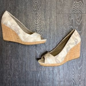 TOMS wedges nude camo peep toe